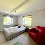 Apartament Corner House *