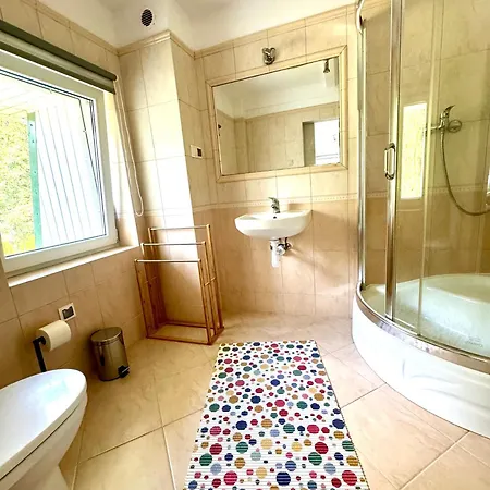 Corner House 아파트 *